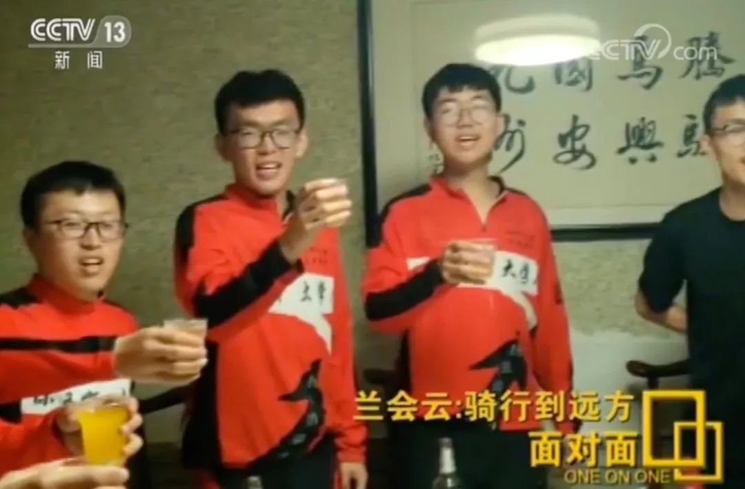 一起骑车去上海：1800公里的毕业季