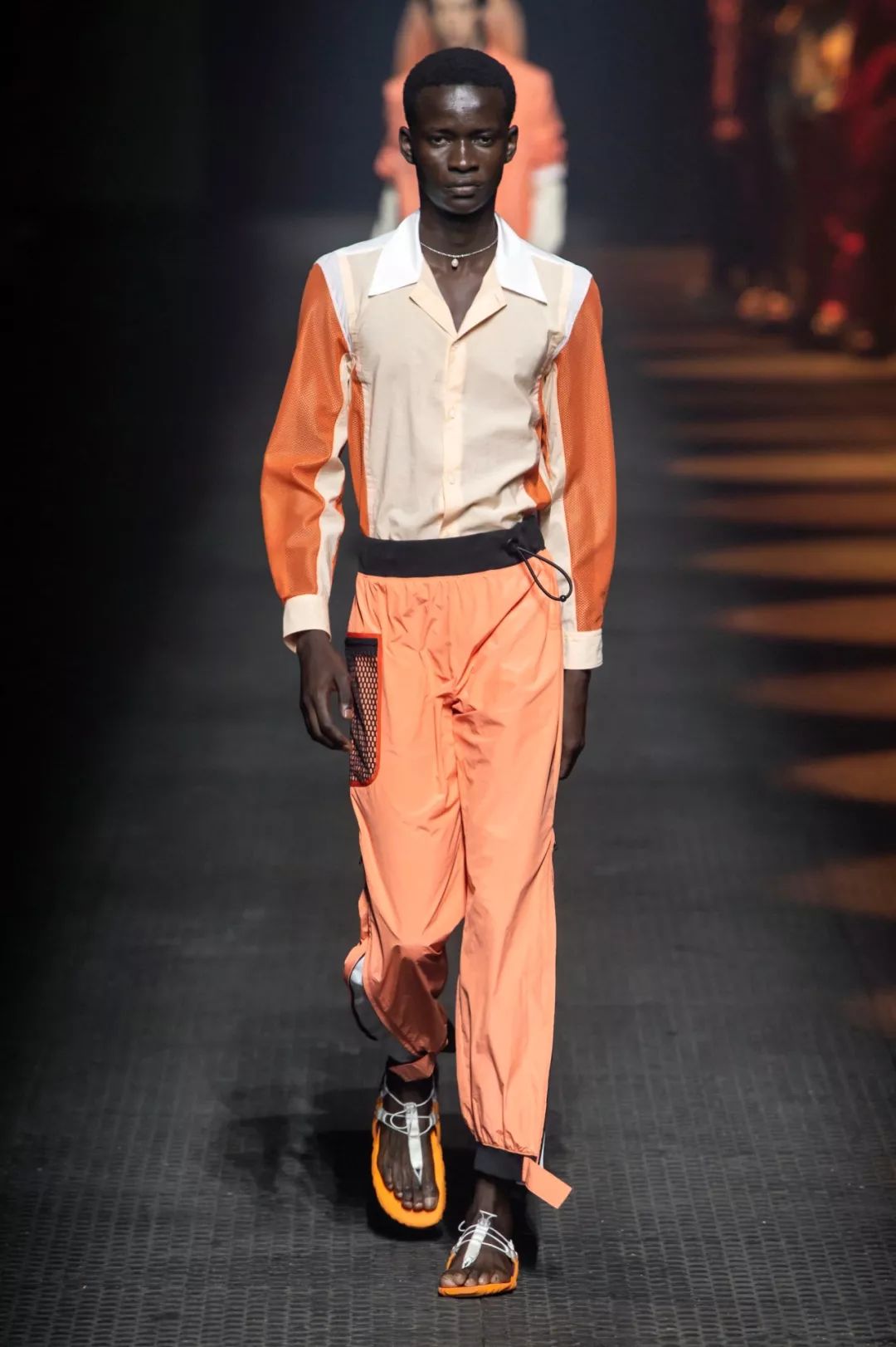 20年春夏男装流行色,2020国际服装春夏男装色彩配比