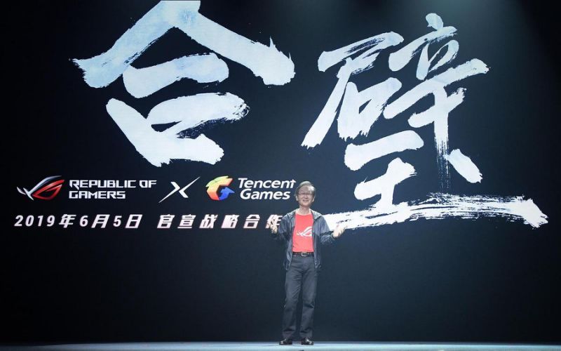 华硕天选32年翻身告捷了吗,华硕电竞手机6.78寸