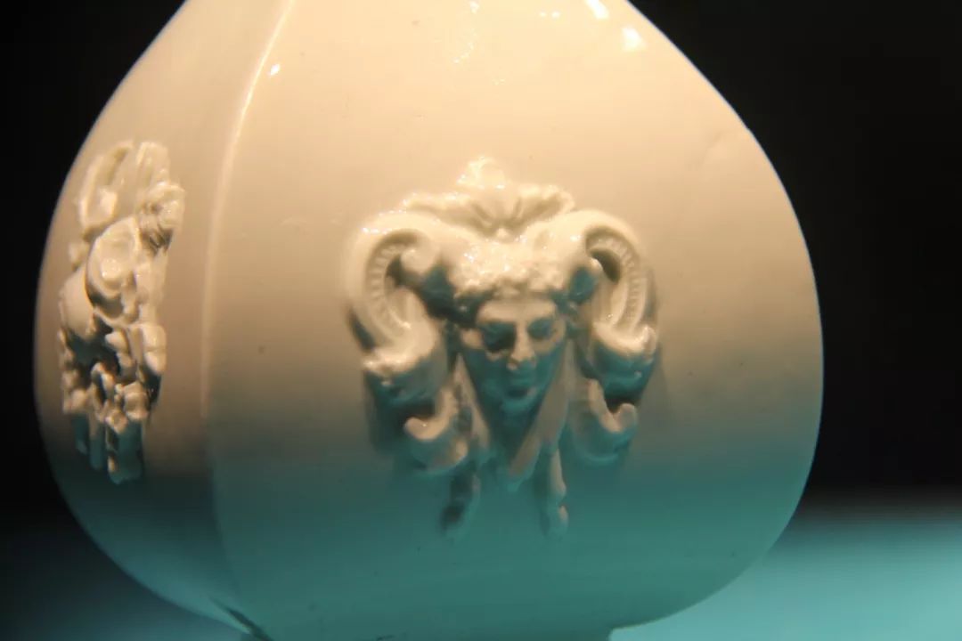 展览|励志史：“模仿”景德镇逆袭成“欧洲第一名瓷”