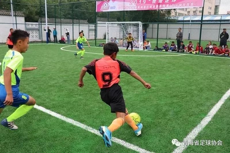 特写丨“莫热足球队”因为热爱所以执着