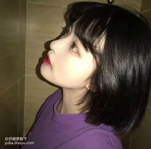 一露成名乔碧萝：她掀开了网红直播的最后一层遮羞布