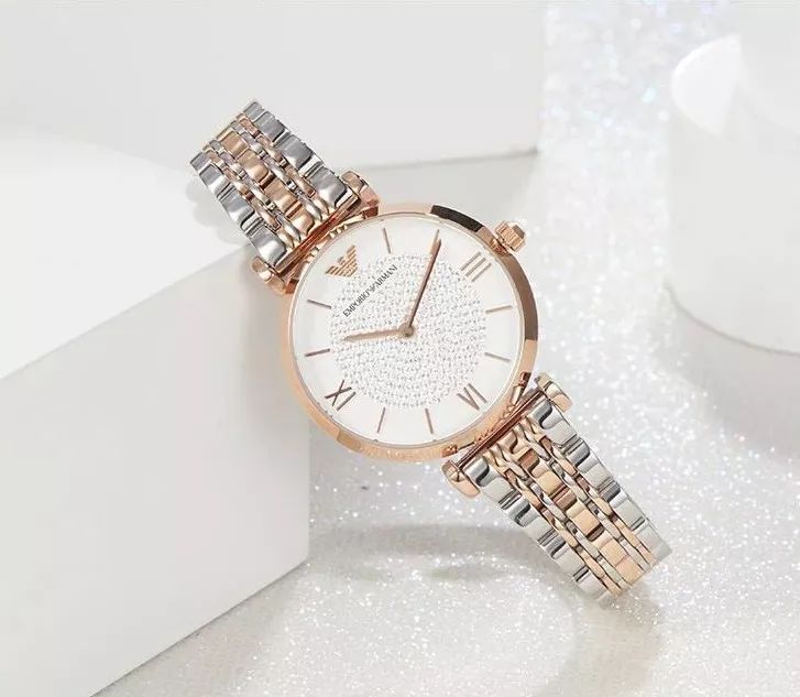 36岁佟丽娅低调过生日，这变化太惊人，她到底经历了什么？