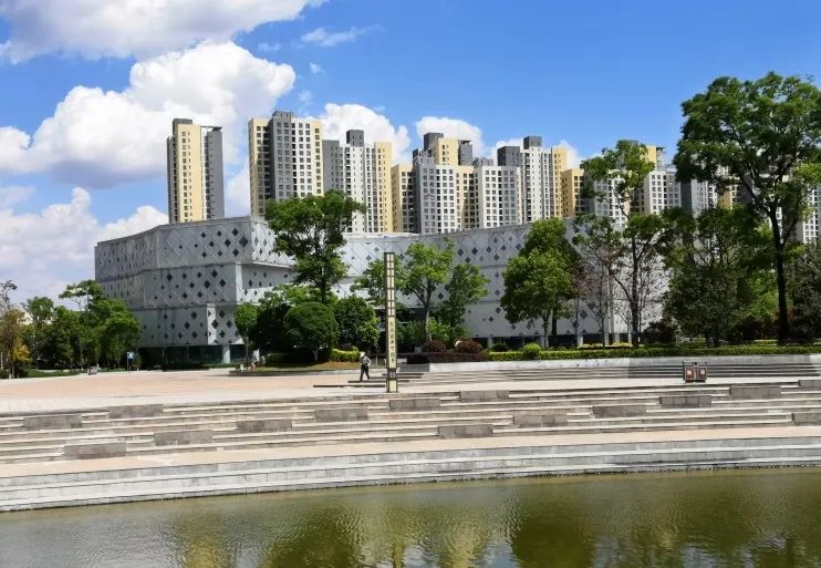 曲靖全国十大宜居城市第一,曲靖荣获多少次全国十大宜居城市