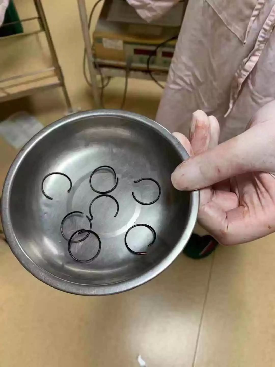 把弹簧换成气囊,自己如何取避孕环