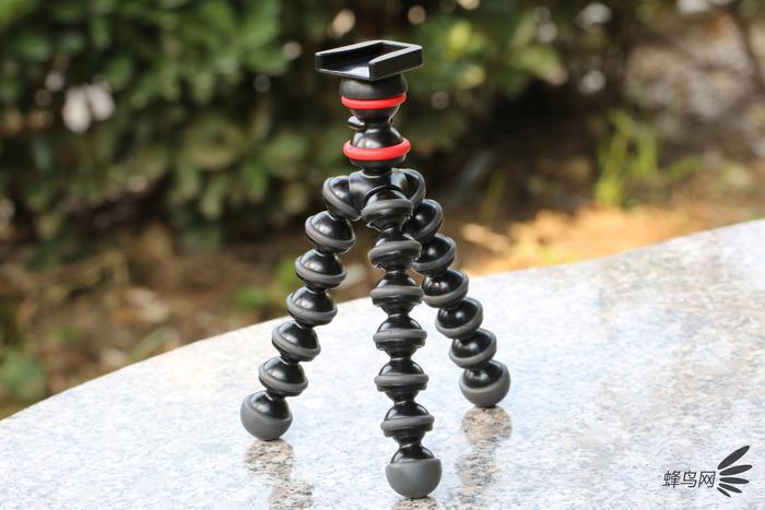 轻便便携式三脚架推荐,轻便可折叠三脚架