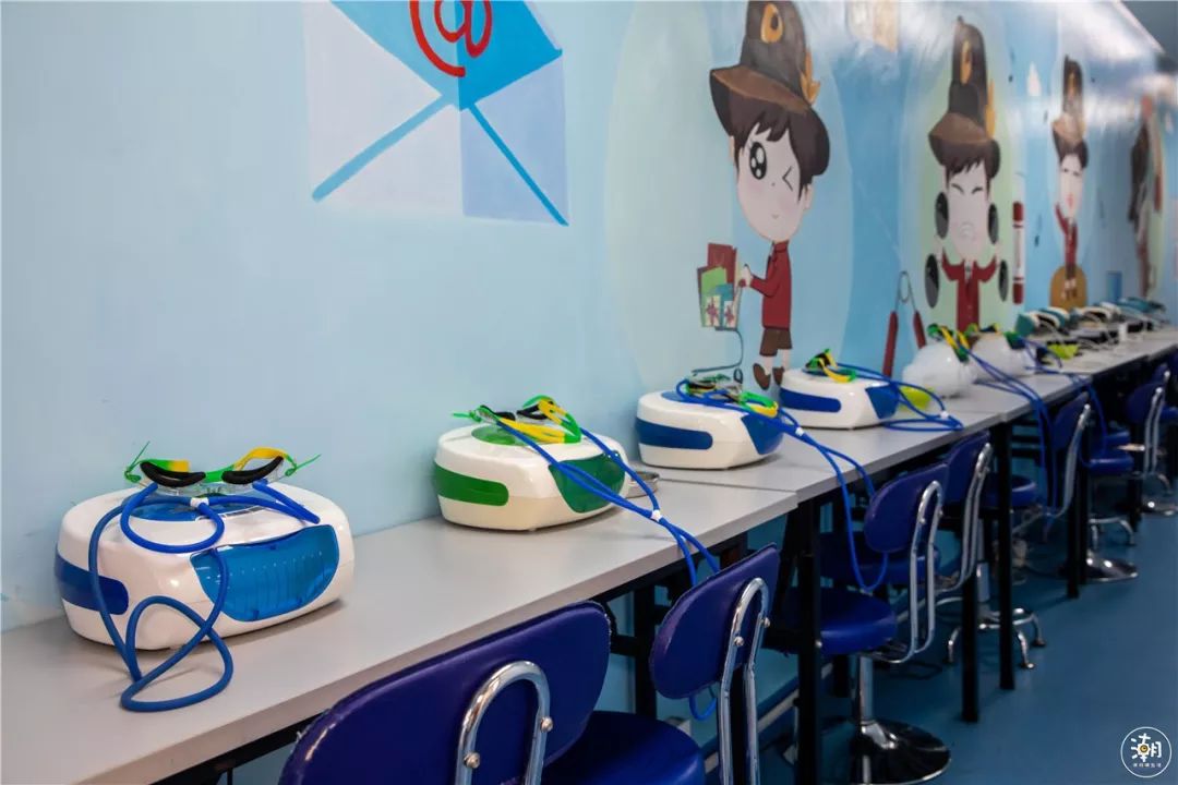 戴眼镜近视能够矫正吗,戴眼镜预防近视加深