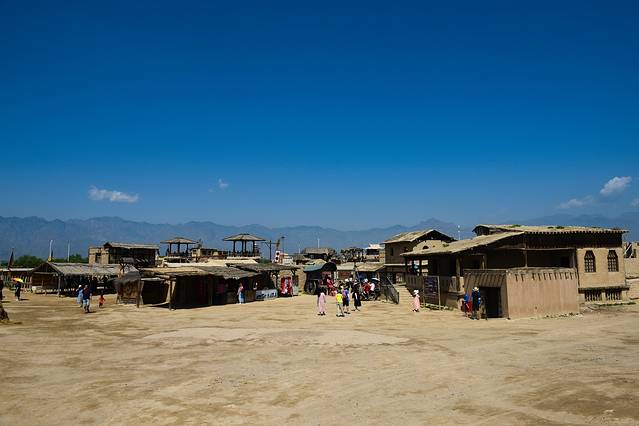 北纬38度眺望星空，每个人都拥有头顶，为什么却看不到星空