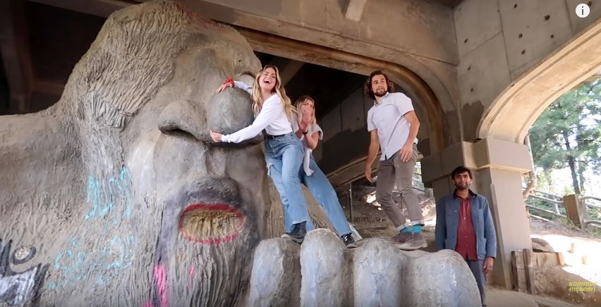 给约会软件拍视频带盐，这个网红博主被骂成筛子…