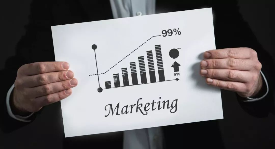 为什么要辞退cfm策划,为什么要裁掉一个球员