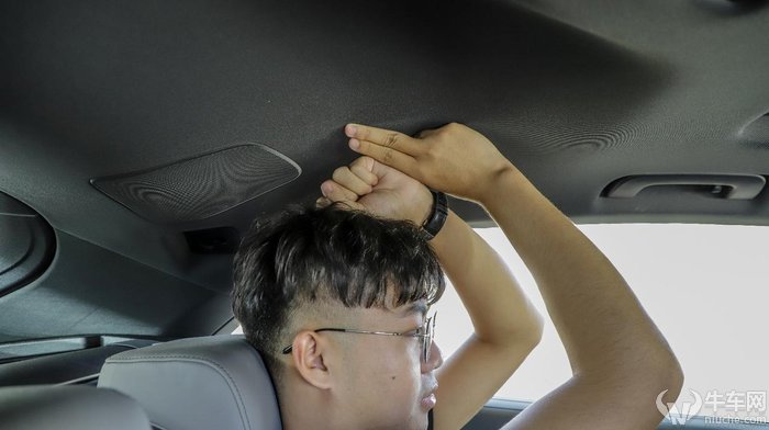 奥迪q855tfsi价格多少钱,颜值爆表车长五米抢先试驾奥迪q8