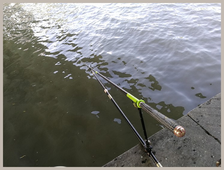 结伴同行首钓新城市高温也丰收