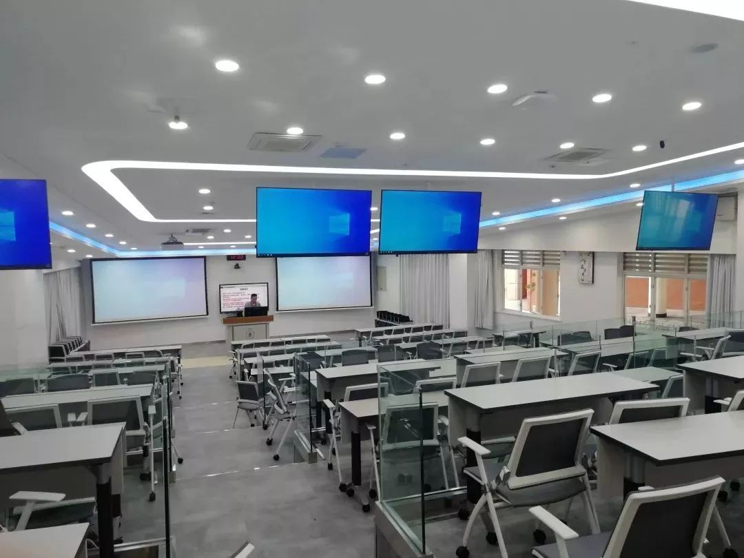 科技感爆棚的教室,科技感十足教室