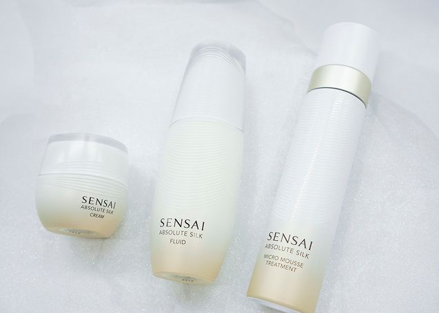 嘉娜宝保湿滋润全身身体乳,保湿粉底霜嘉娜宝