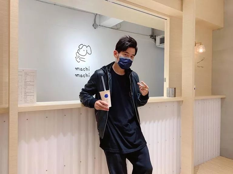 周杰伦麦吉奶茶广告视频,上海现多家周杰伦mv奶茶店