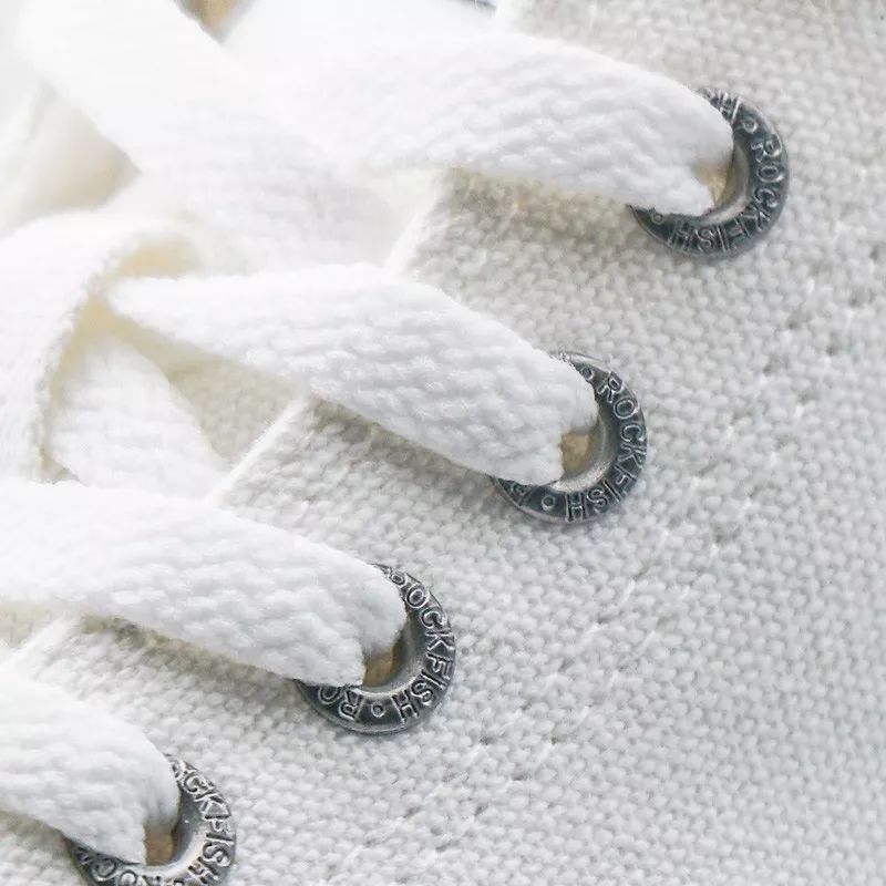 凯特王妃同款帆布鞋,梅根王妃穿什么鞋好看