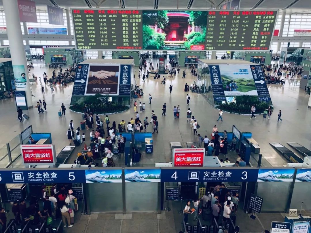 春运不用排队取票能够刷证件吗,春运期间上火车能够只凭身份证吗