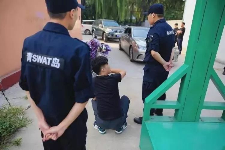 阿迪耐克曝光假货,青岛阿玛尼