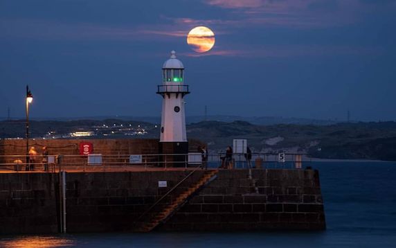 圣艾夫斯在哪里,圣艾夫斯冲浪体验