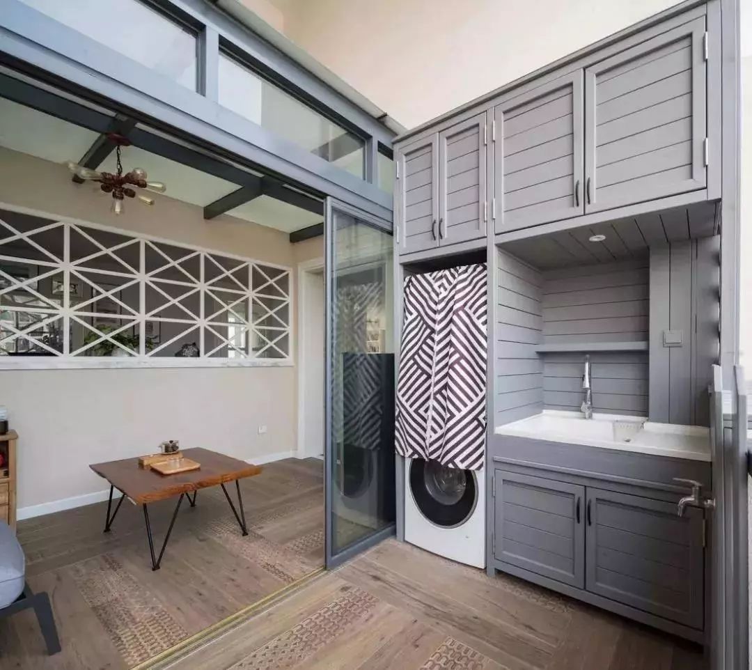 「素材」45款高级黑的「门框」案例分享！「334期」