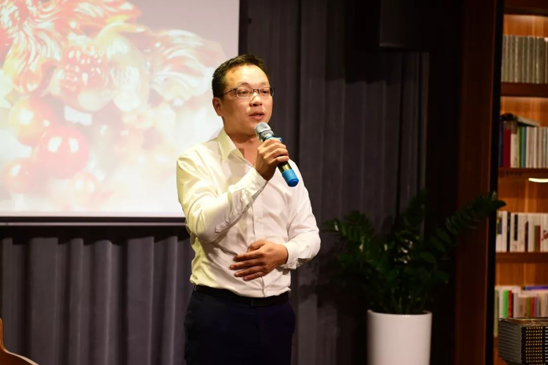 桂林鸡血玉图片及价格表,桂林鸡血玉最新消息有收藏价值吗