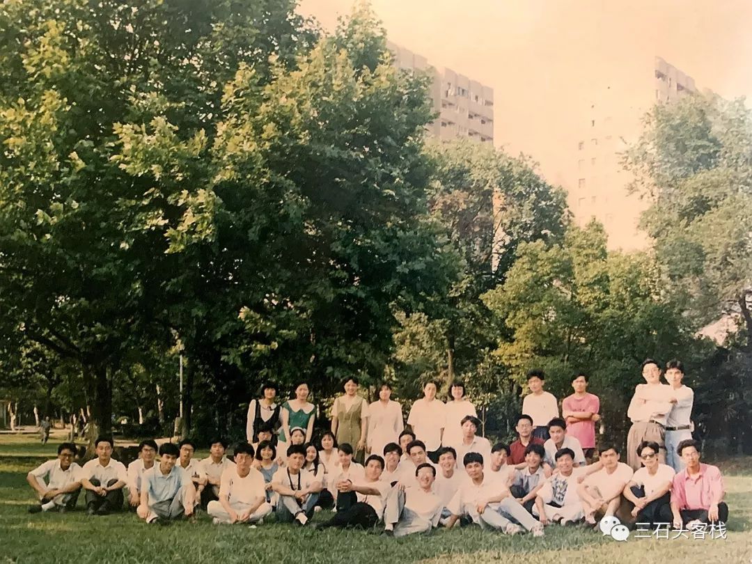 华政，往事并不如烟