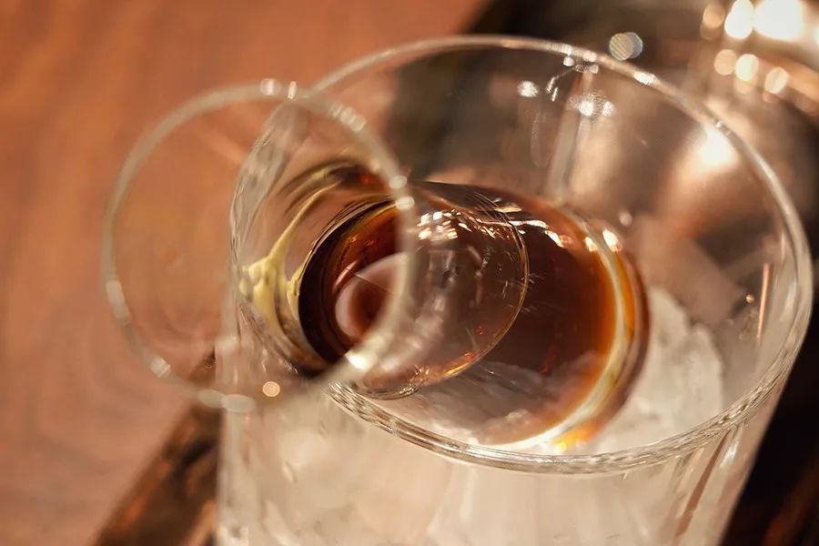 星巴克特调鸡尾酒价格,特调鸡尾酒生命之水冰美式