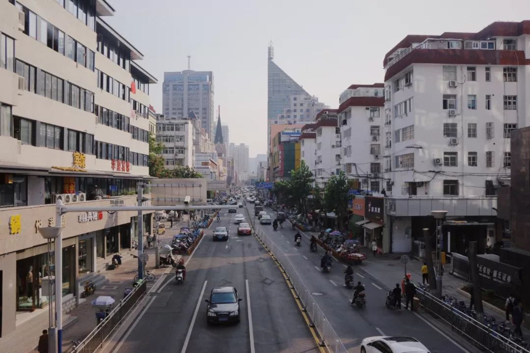 城市变迁见证者老照片,老照片见证历史的沧桑变化