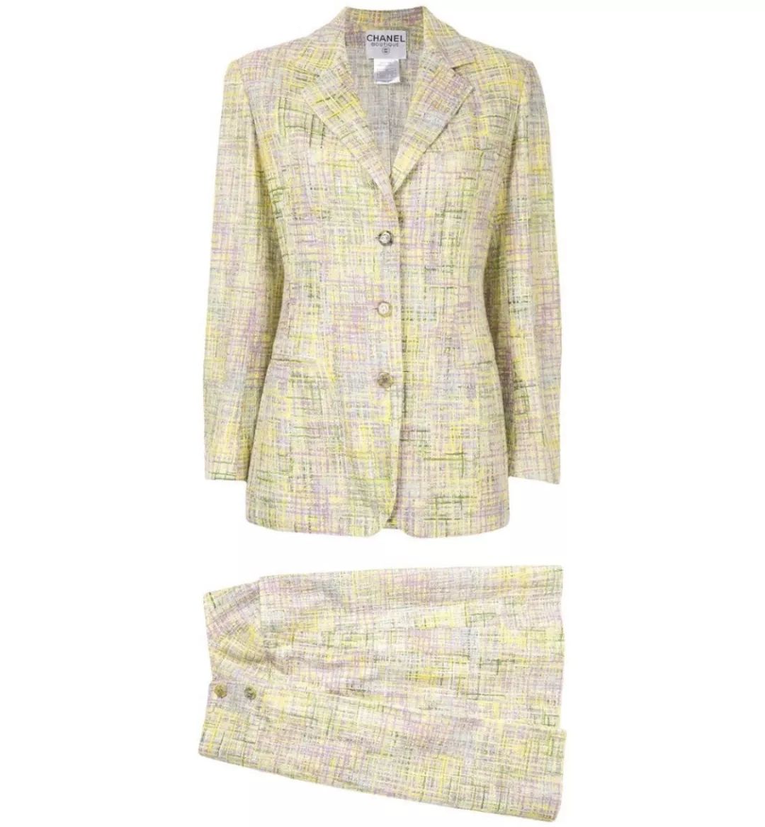 fashion风格穿搭,今年最时髦的4件小香风穿搭