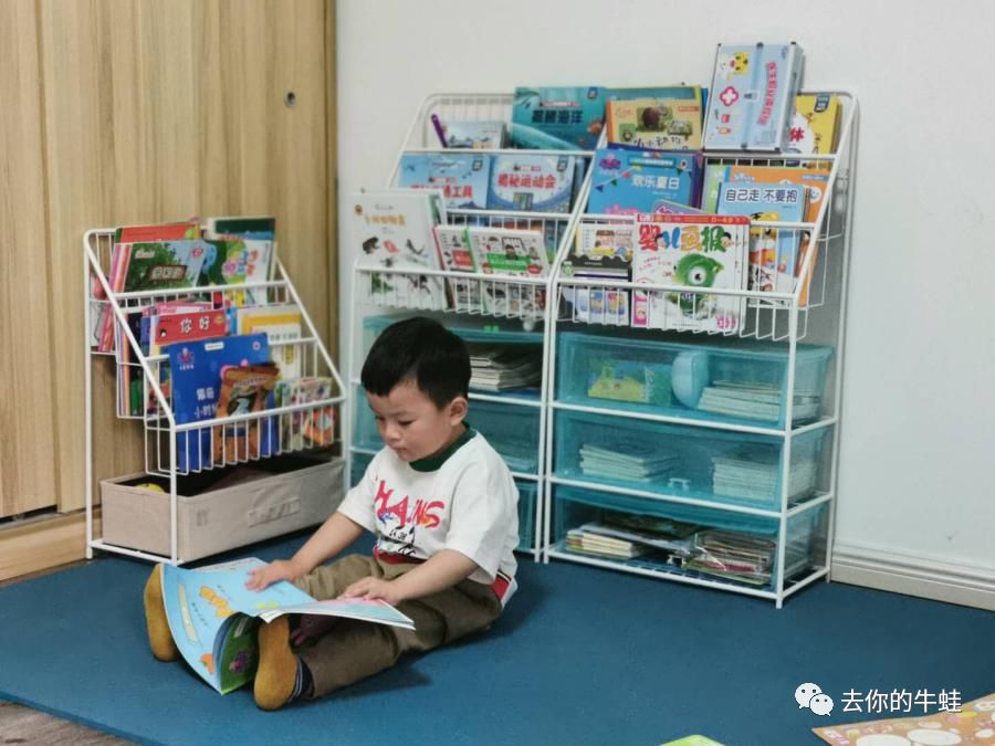 马卡龙书架+阅读地垫+阅读小桌，书香三连打造阅读角