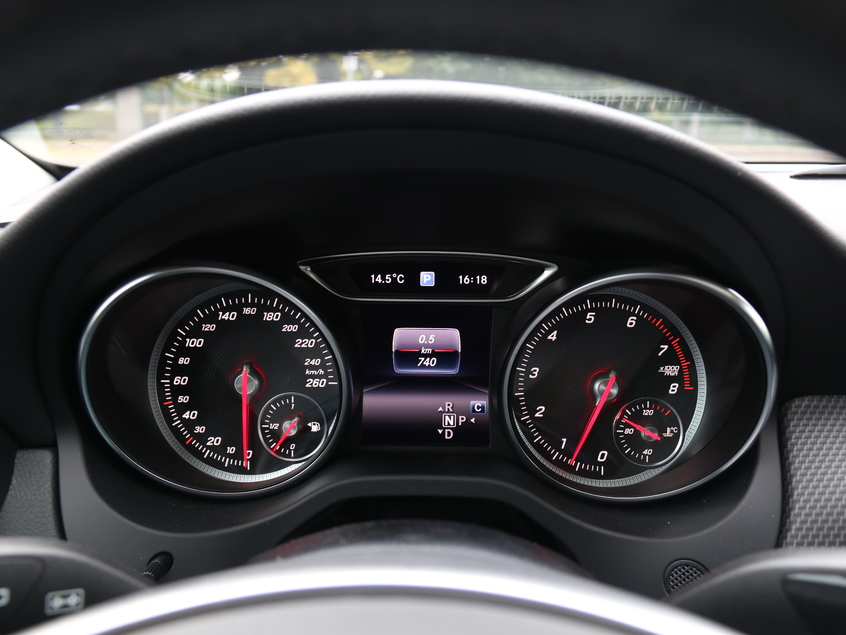 买q2l还是gla,q2和奔驰gla买哪款车好