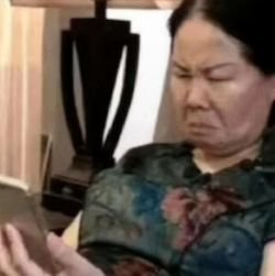 一家三口出行，司机竟是11岁男孩！母亲：他从小学场地赛车