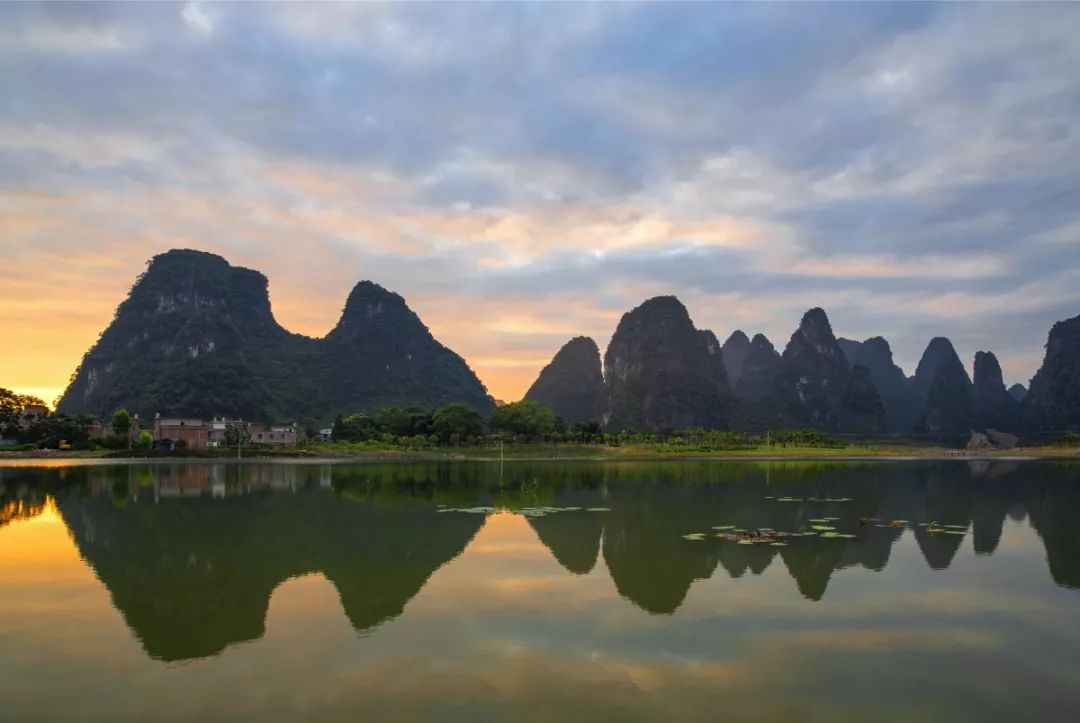 钟山县百里水墨画廊夜景,钟山百里水墨画廊免费攻略