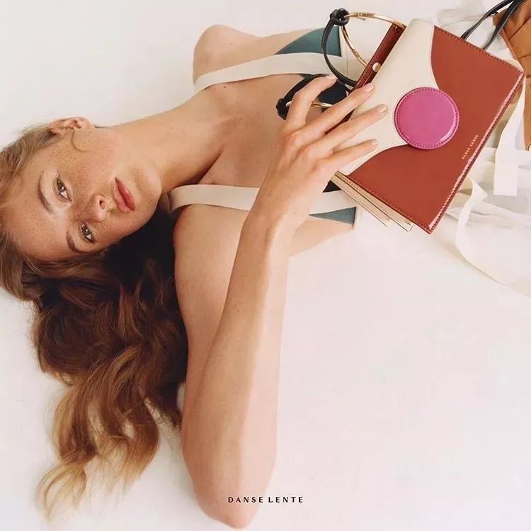 英国平价小众包,去国外必买的几款小众包