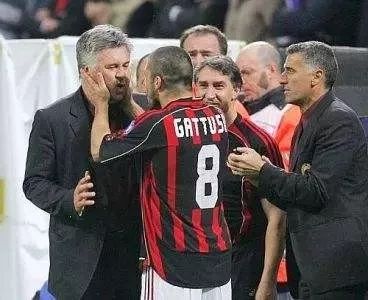 欧冠小组赛死亡之组站几遍,欧冠下赛季死亡之组