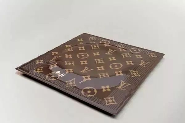 ysl有避孕套吗 (ysl 避孕套)