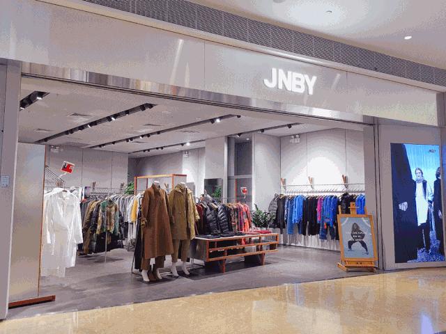 50%品牌“大换血”！但它更懂得如何撩拨年轻人的“痒点”