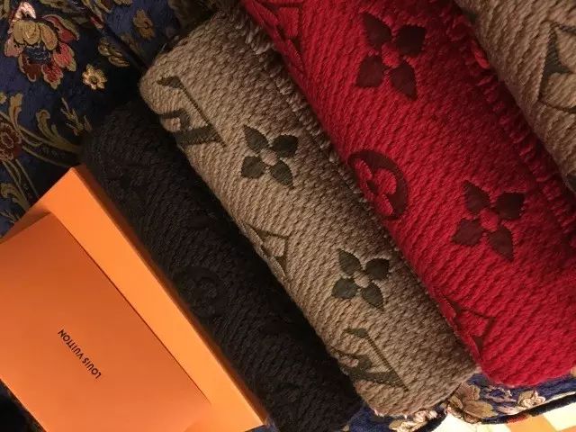 lv真假围巾辨别最快的方法,lv围巾真假鉴定教程