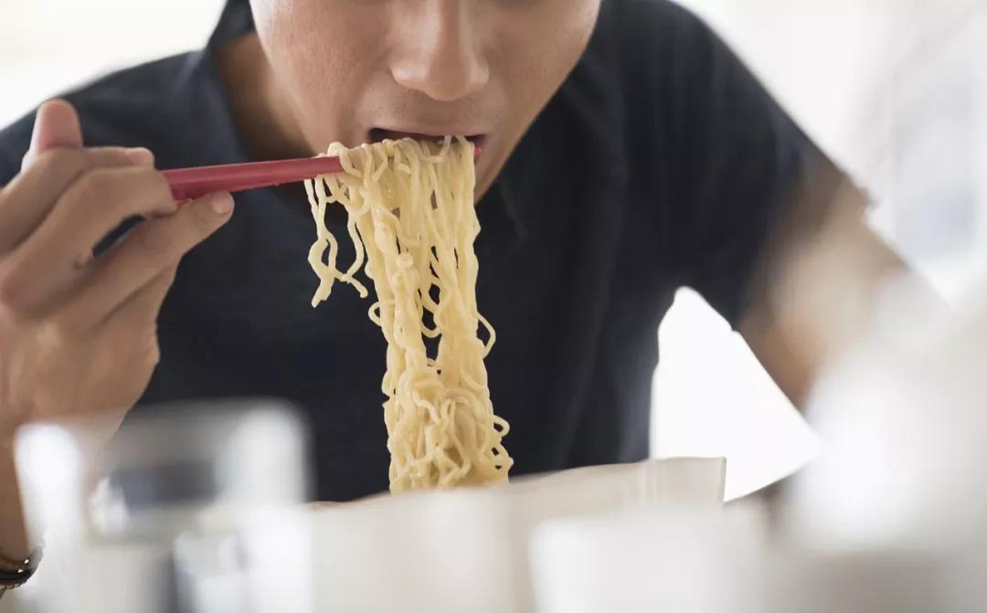 家里有人幽门螺杆菌超标该怎么办,幽门螺杆菌超标会有口气吗