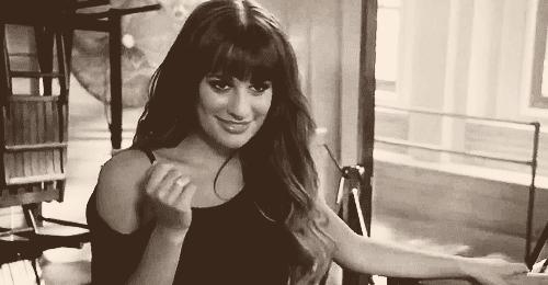 知道你们无聊，于是请来这些时装大师，陪你们一起宅在家中