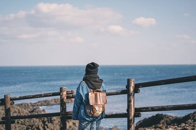 济州岛旅行遇到下雨,日记三年级海边游玩