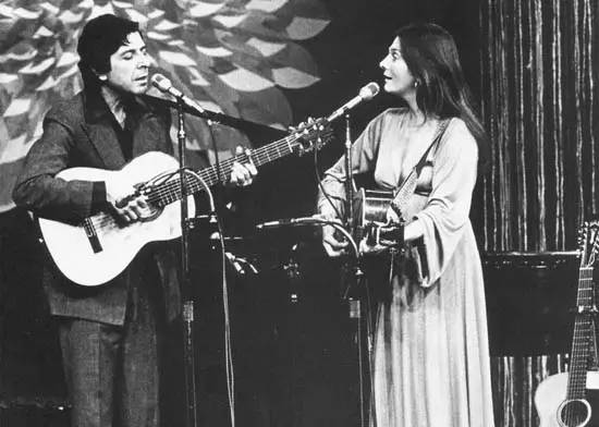 老派情歌|我已经苍老，可我依然会沦陷于千吻之深