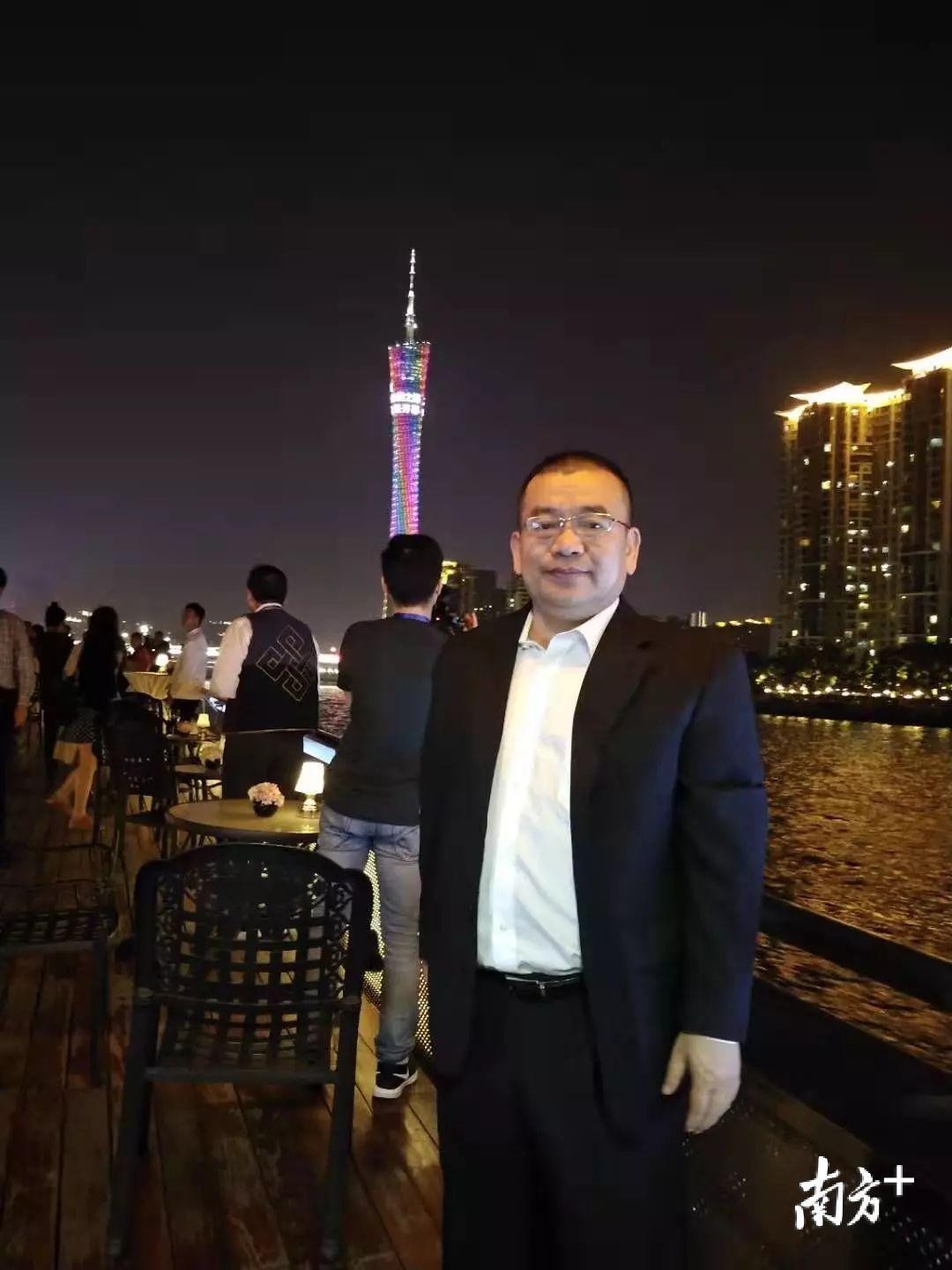 窥探“混混”面目，东莞作家陈玺推出小说《塬上》