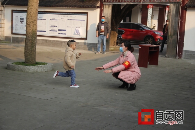 铿锵玫瑰永远坚强,铿锵玫瑰砥砺前行