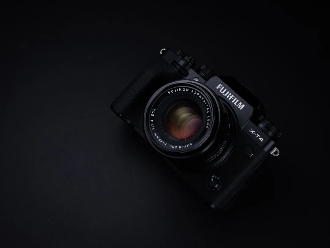 富士x-t4对标索尼什么机型,富士x-t4和索尼7m3