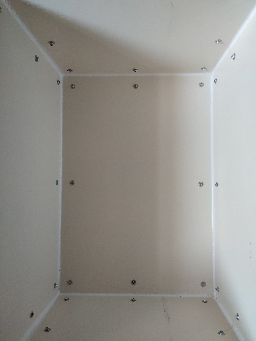 钓友们做的手工钓箱,简单实用的钓箱