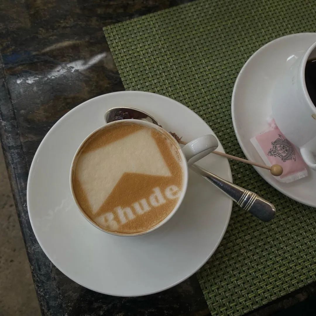 泡菲律宾火辣女孩、上身菲律宾牌子RHUDE是每一个潮人的幻想吧？