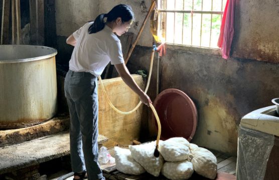 央视曝光蚕丝被长期盖,长期盖蚕丝被的危害图片