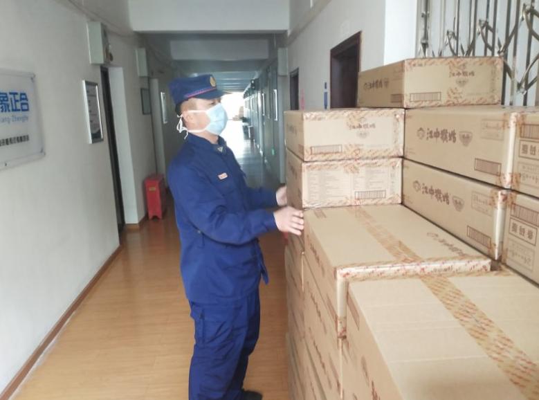 火焰蓝扛起一线防疫消杀大旗,援汉火焰蓝温暖硚口战疫