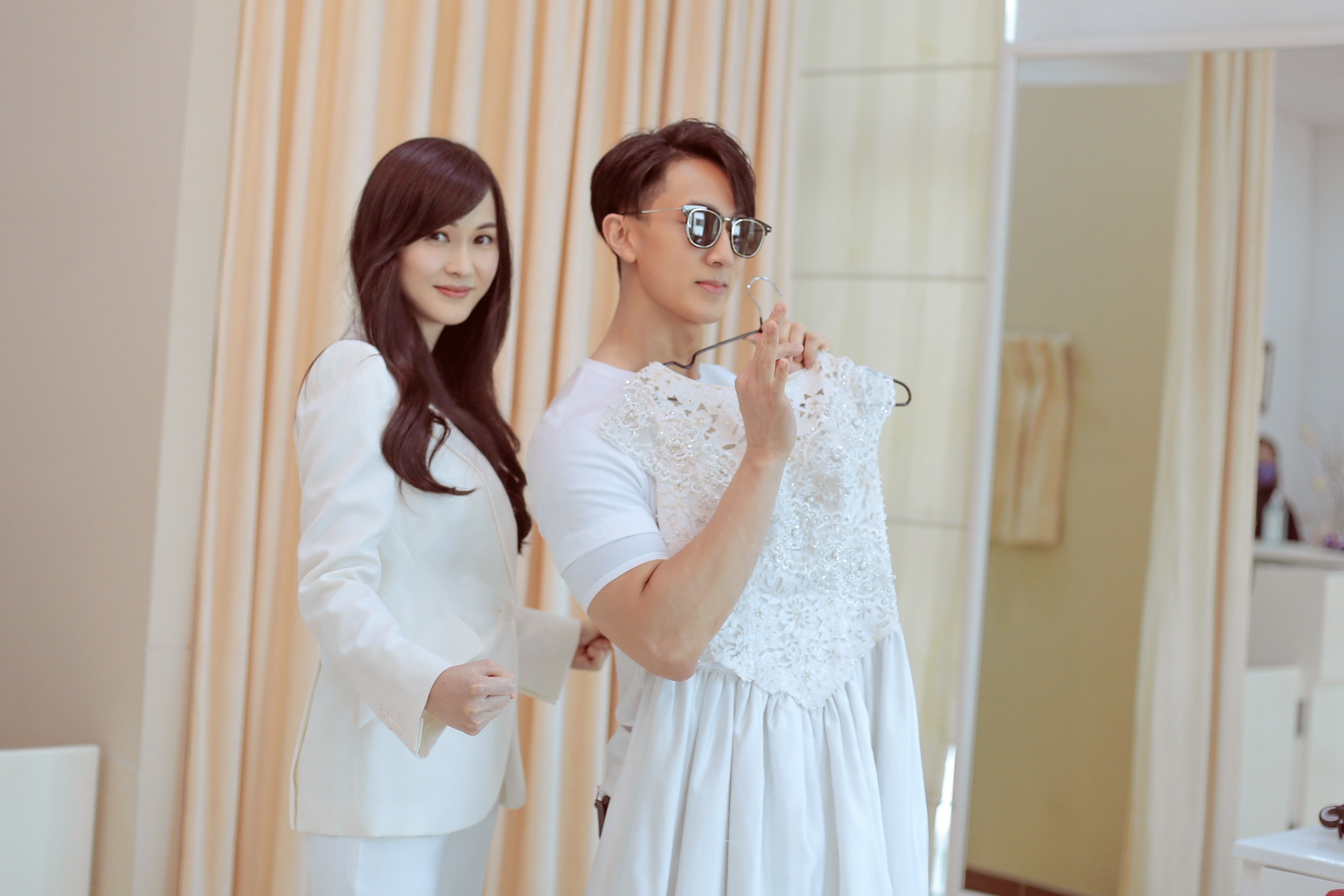 婚前21天林丽吟吴尊结婚视频,初恋夫妇林丽吟